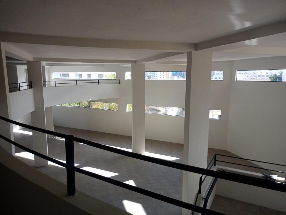 Prédio, Floresta, 0 Quarto, 25 Vagas