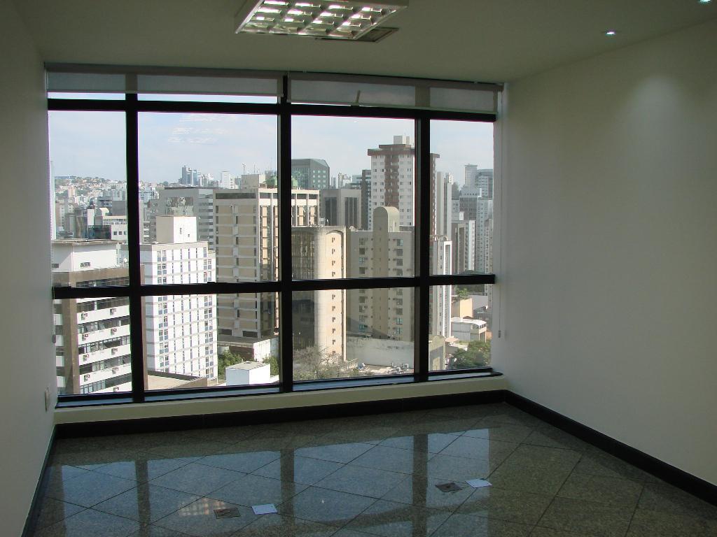 Sala, Funcionários