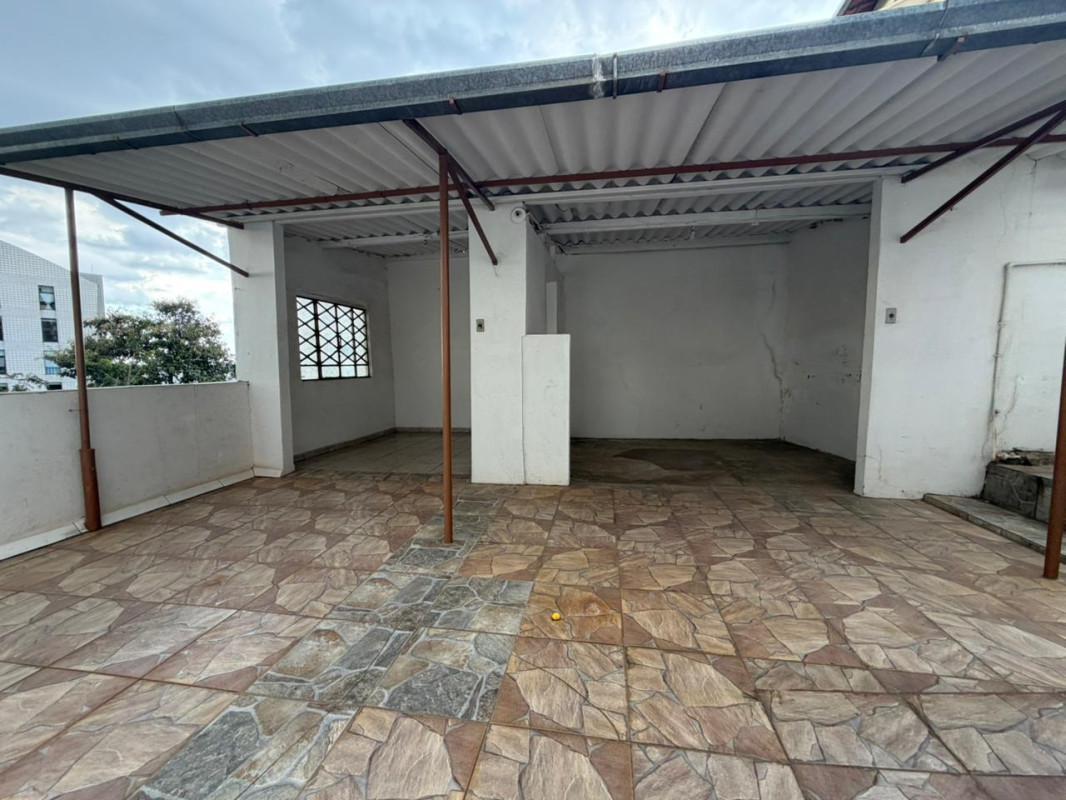 Casa, Graça, 4 Quartos, 2 Vagas, 1 Suíte