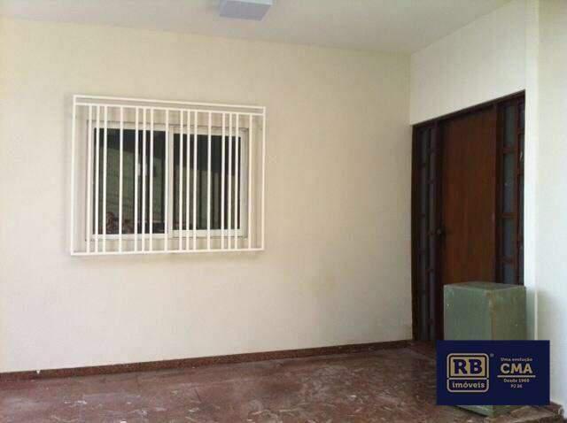 Casa, Barroca, 4 Quartos, 2 Vagas, 1 Suíte