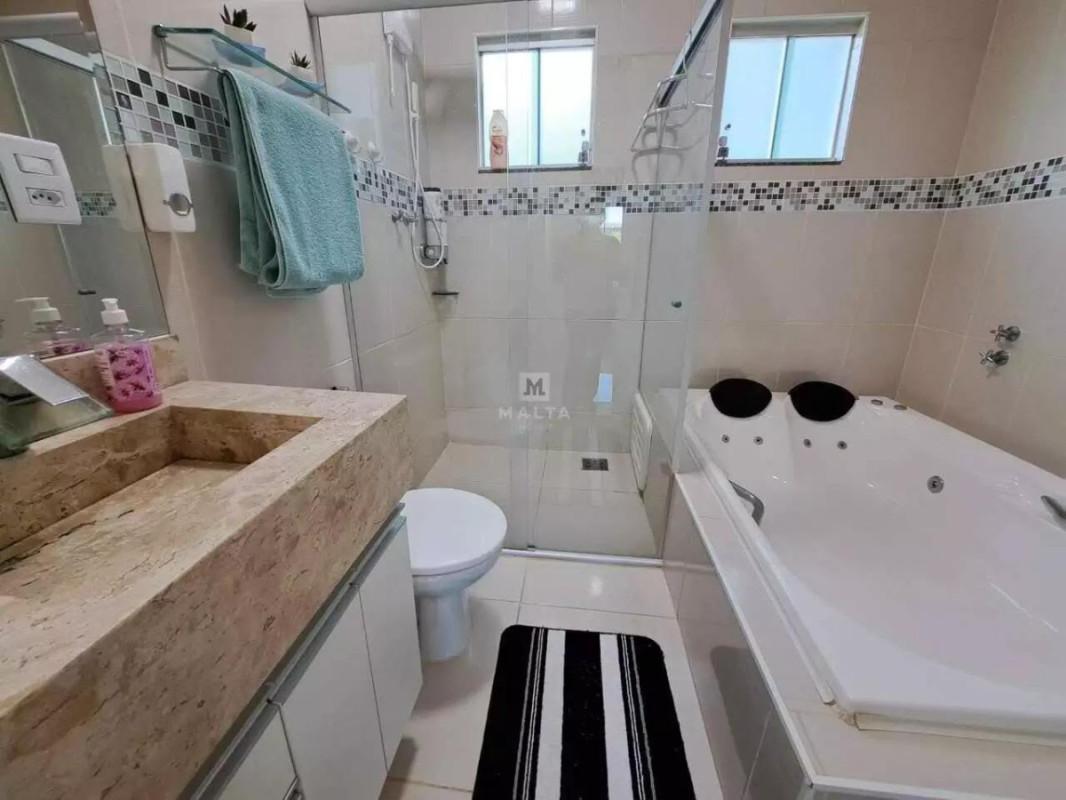 Casa, Tirol, 4 Quartos, 0 Vaga, 1 Suíte