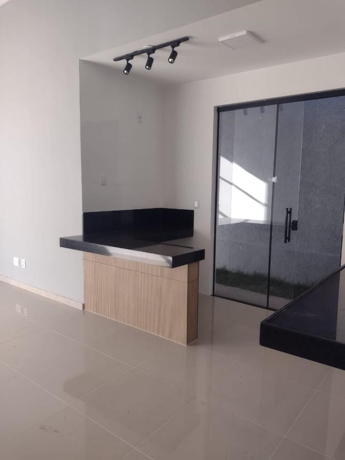 Casa, Lundcea, 3 Quartos, 2 Vagas, 1 Suíte