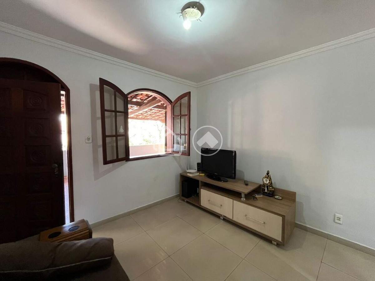 Casa, Estrela do Oriente, 3 Quartos, 2 Vagas, 1 Suíte