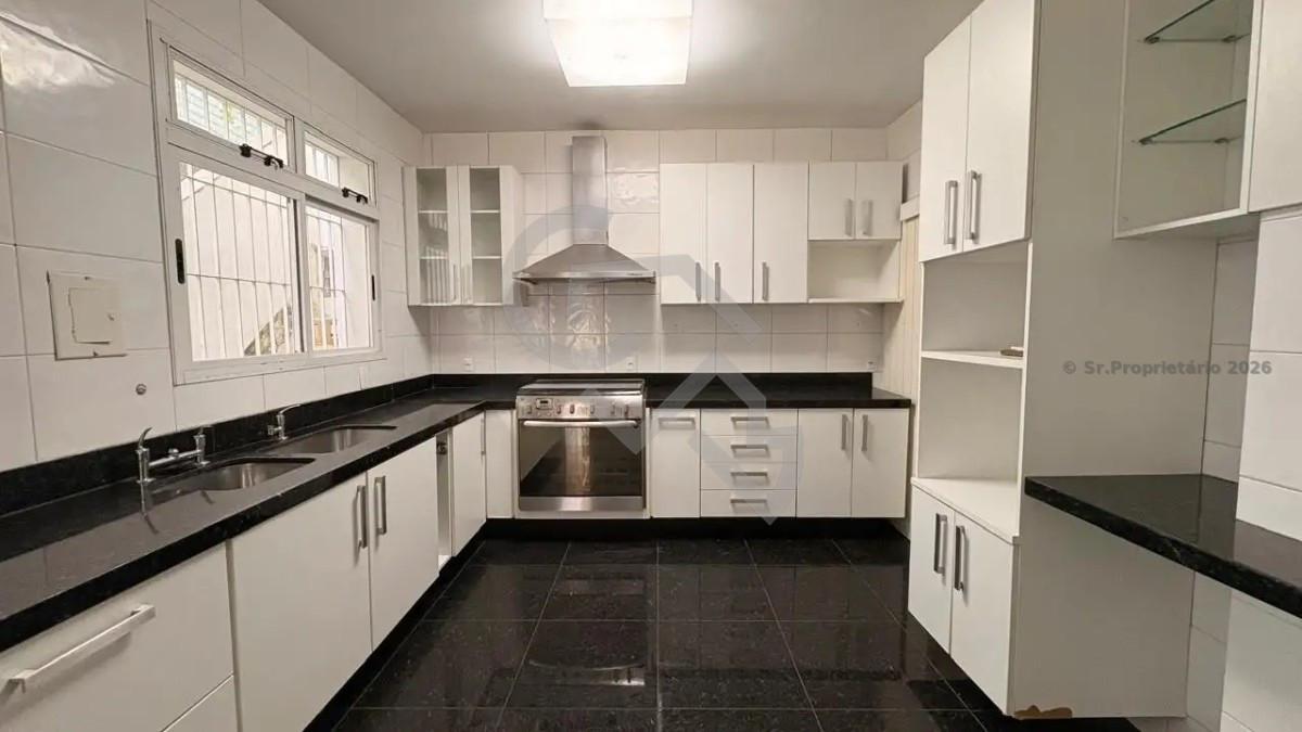 Casa, Vila Paris, 4 Quartos, 4 Vagas, 2 Suítes