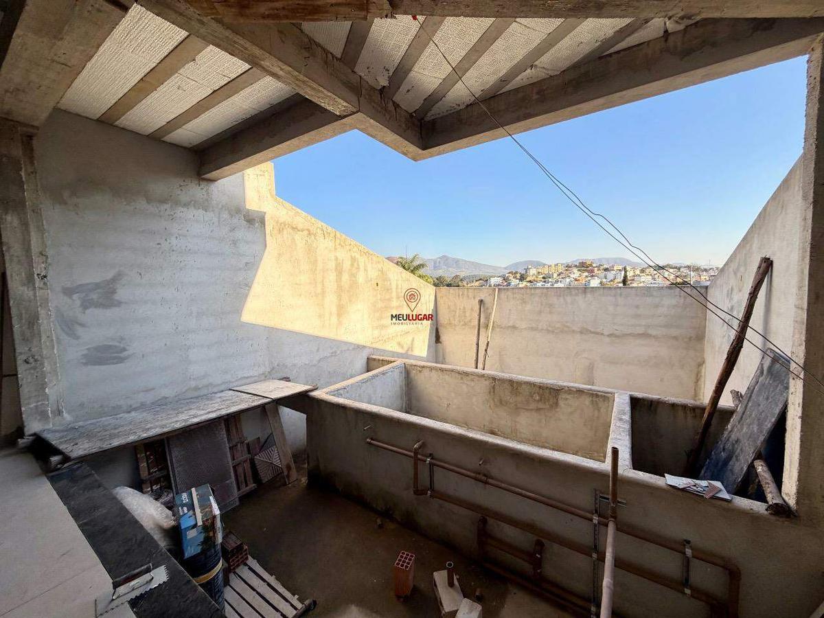 Casa, Masterville, 3 Quartos, 3 Vagas, 1 Suíte