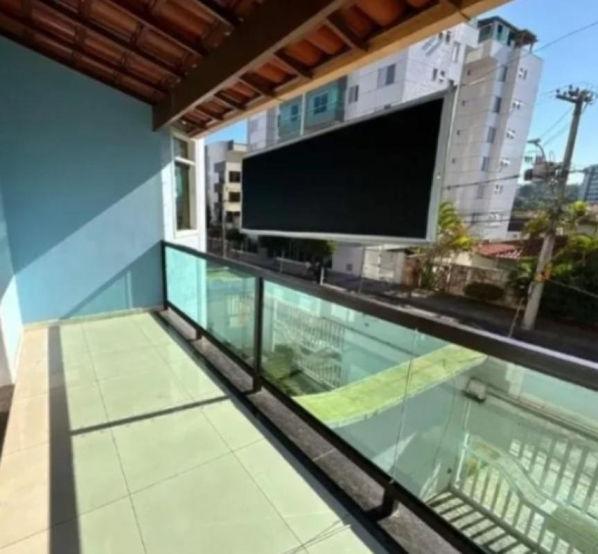 Casa Comercial, Castelo, 4 Quartos, 4 Vagas, 2 Suítes