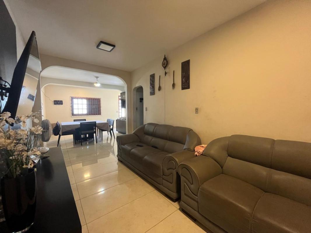 Casa, Alípio de Melo, 3 Quartos, 4 Vagas, 1 Suíte