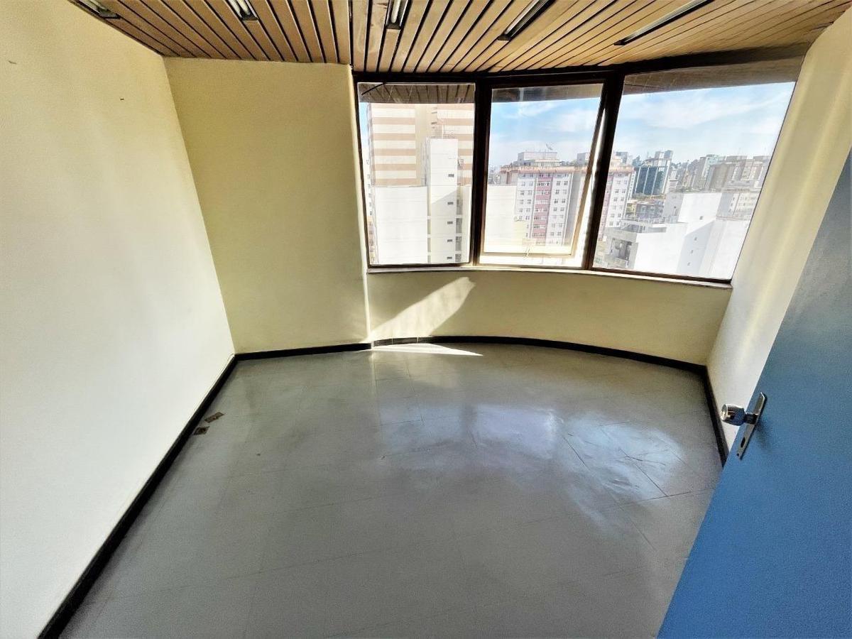 Sala, Centro, 0 Quarto, 10 Vagas