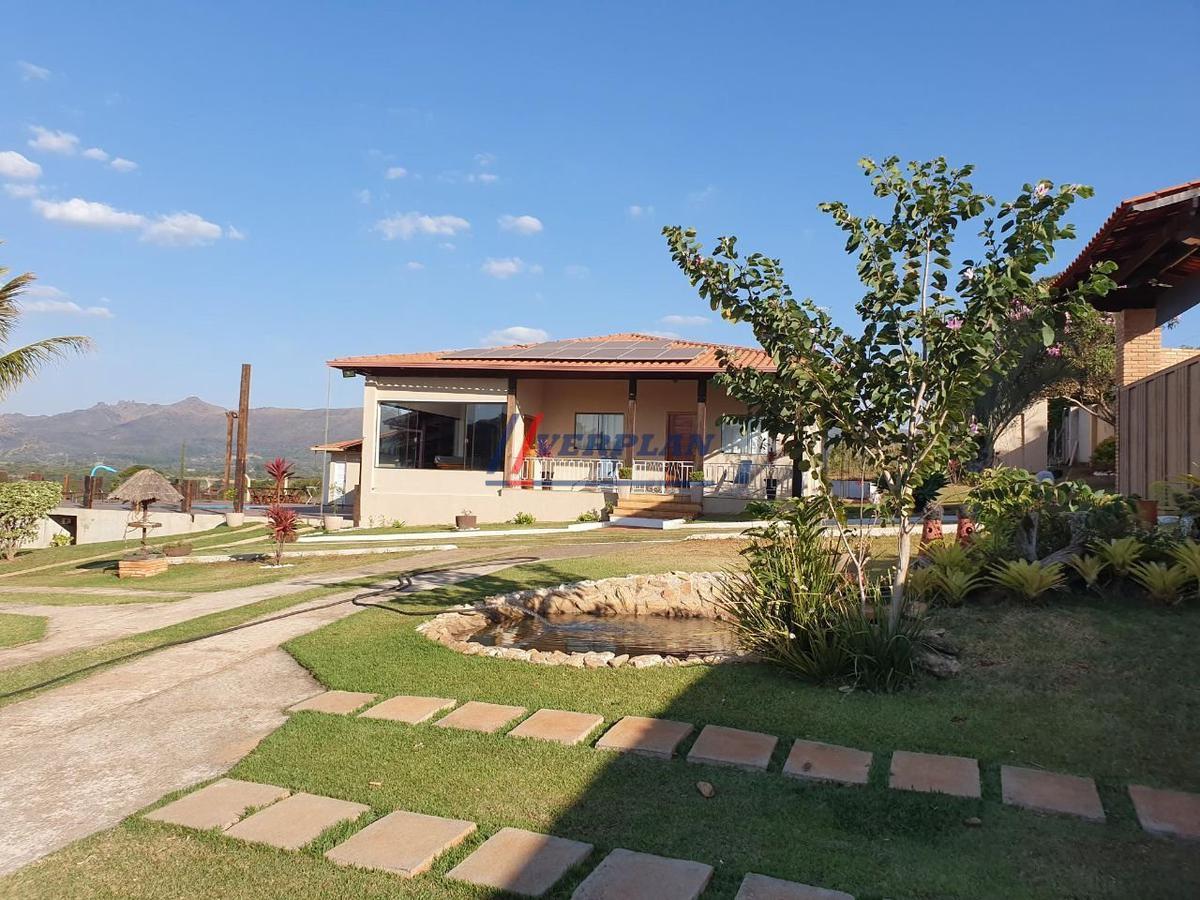 Rural, Centro, 6 Quartos, 4 Vagas, 3 Suítes