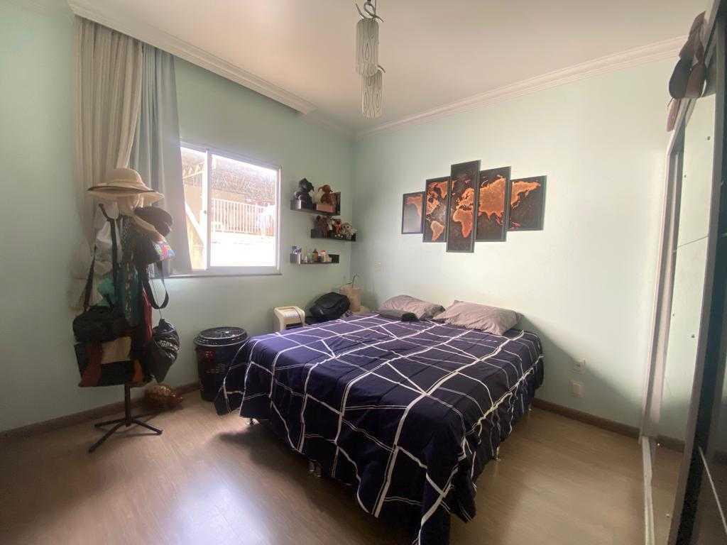 Casa, Nacional, 6 Quartos, 4 Vagas, 2 Suítes