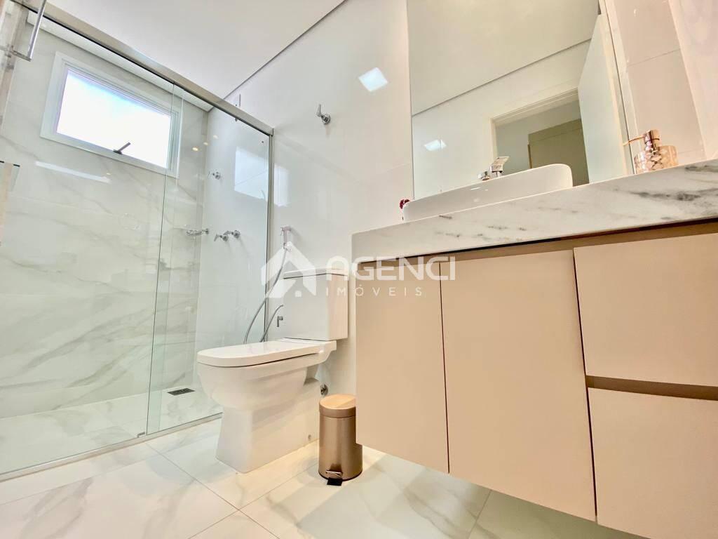 Apartamento, Cabral, 4 Quartos, 0 Vaga, 2 Suítes