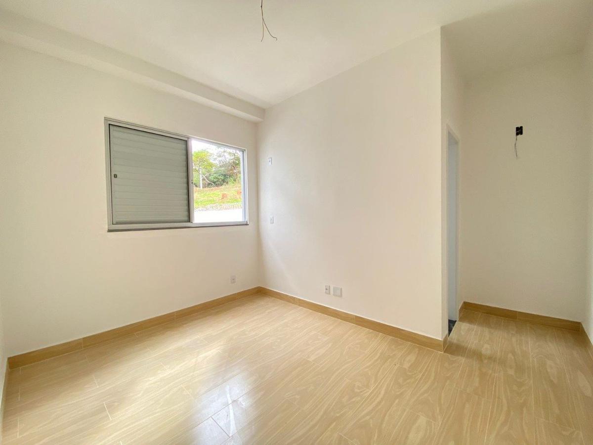 Casa, Vale das Orquídeas, 3 Quartos, 2 Vagas, 1 Suíte