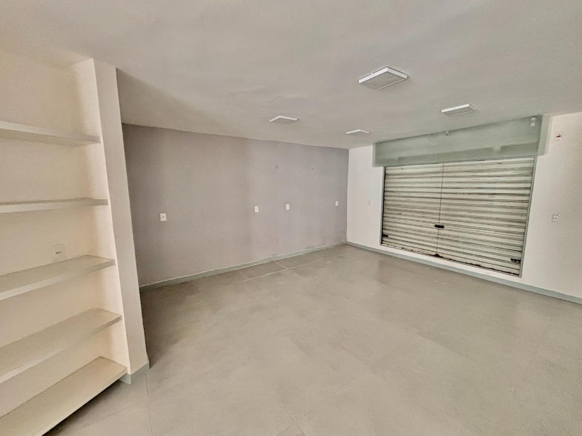 Andar, São José, 0 Quarto, 0 Vaga