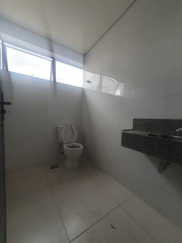 Andar, Estoril, 0 Quarto, 15 Vagas