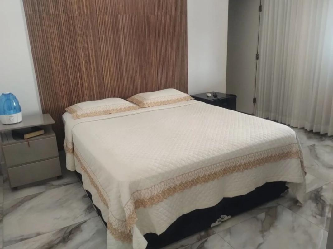 Casa, Centro, 3 Quartos, 4 Vagas