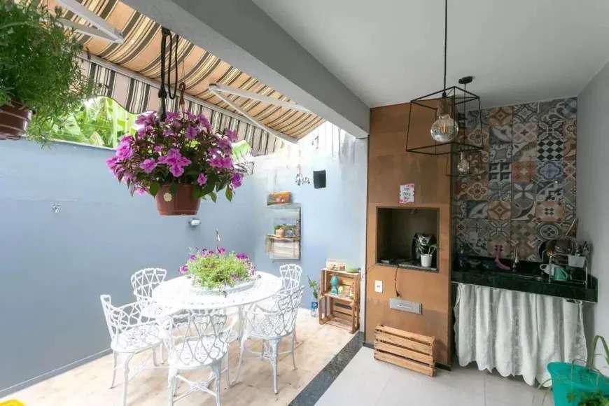 Casa, Santa Efigênia, 3 Quartos, 4 Vagas, 1 Suíte