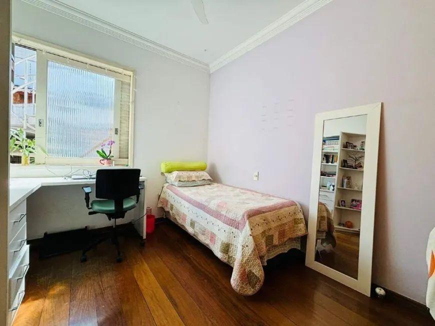 Casa, São José, 3 Quartos, 5 Vagas, 1 Suíte
