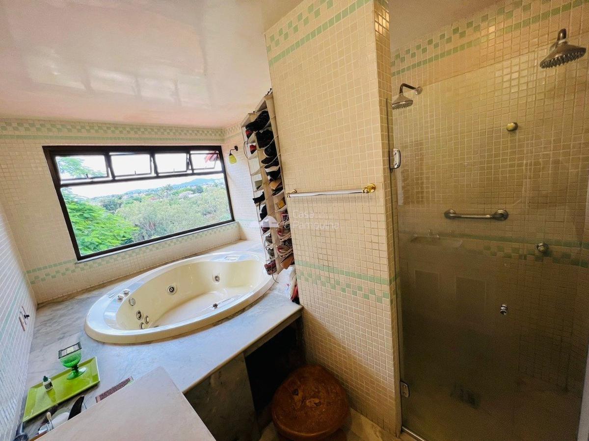 Casa, Jardim Atlântico, 4 Quartos, 8 Vagas, 3 Suítes