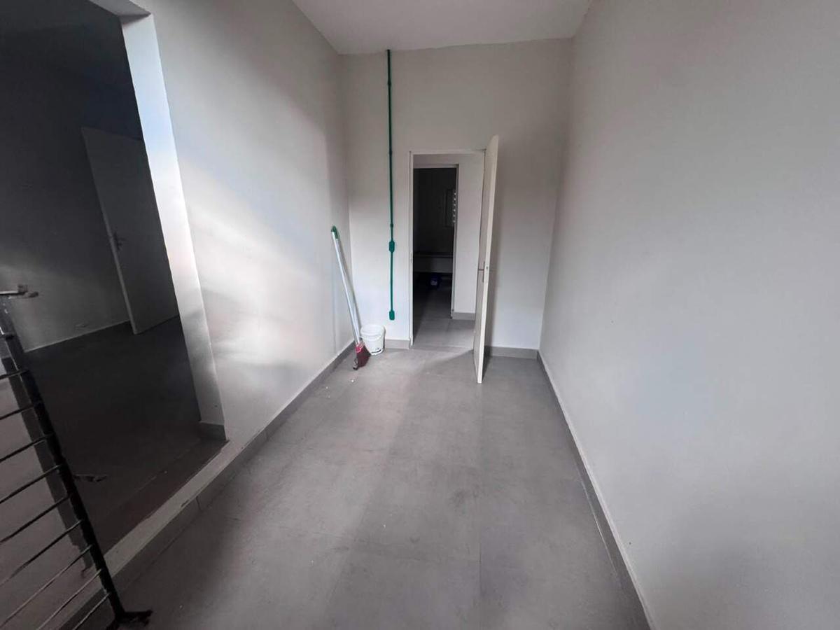 Casa, Cinquentenário, 0 Quarto, 0 Vaga
