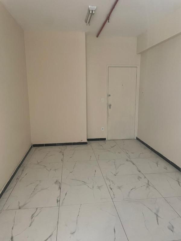 Sala, Centro, 0 Quarto, 0 Vaga, 1 Suíte