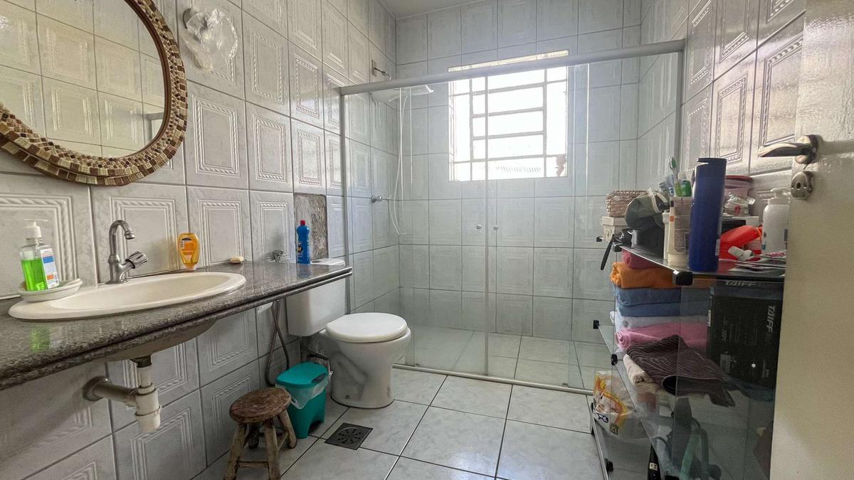 Casa, Nova Granada, 3 Quartos, 2 Vagas, 1 Suíte