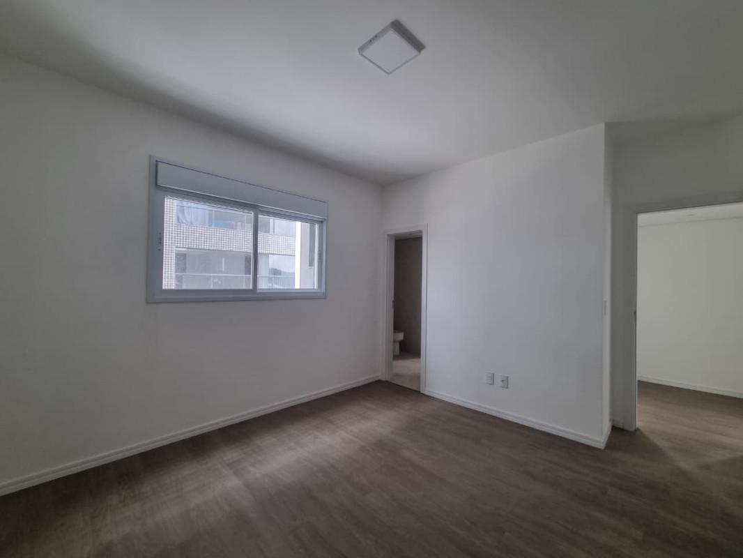 Apartamento, Jardim Riacho das Pedras, 3 Quartos, 4 Vagas, 3 Suítes