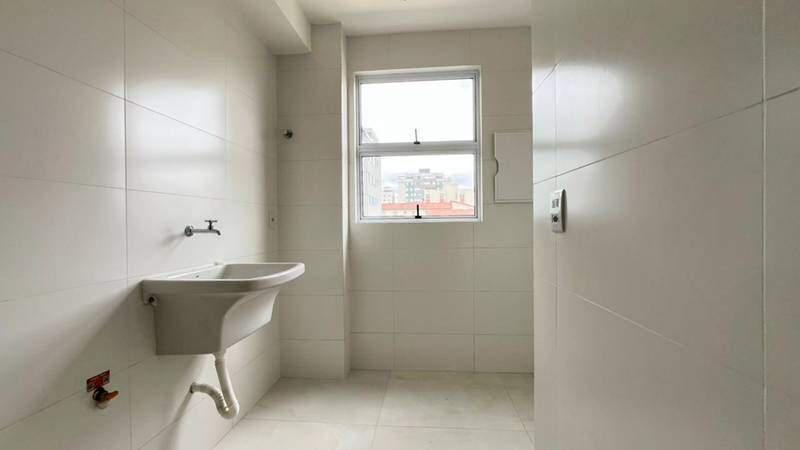 Apartamento, Sagrada Família, 3 Quartos, 2 Vagas, 1 Suíte