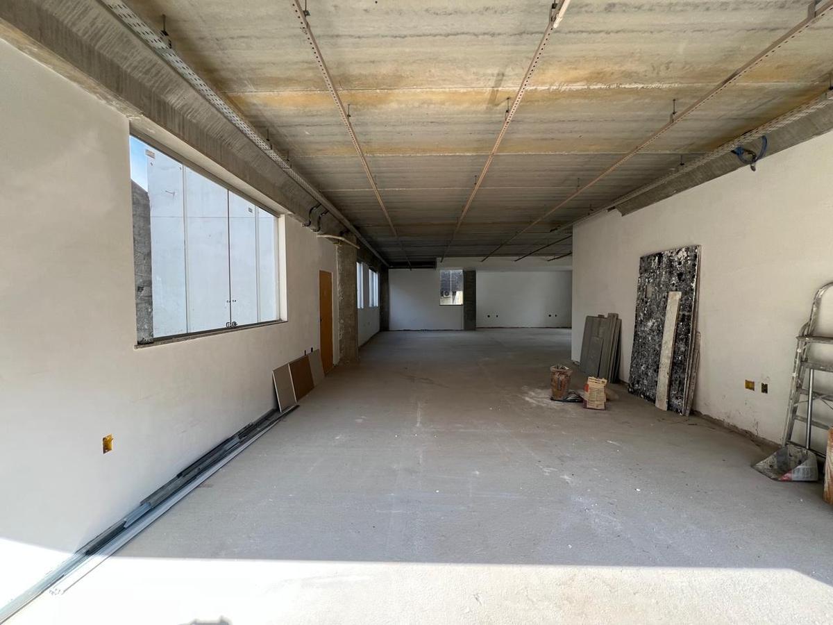 Andar, Castelo, 0 Quarto, 0 Vaga