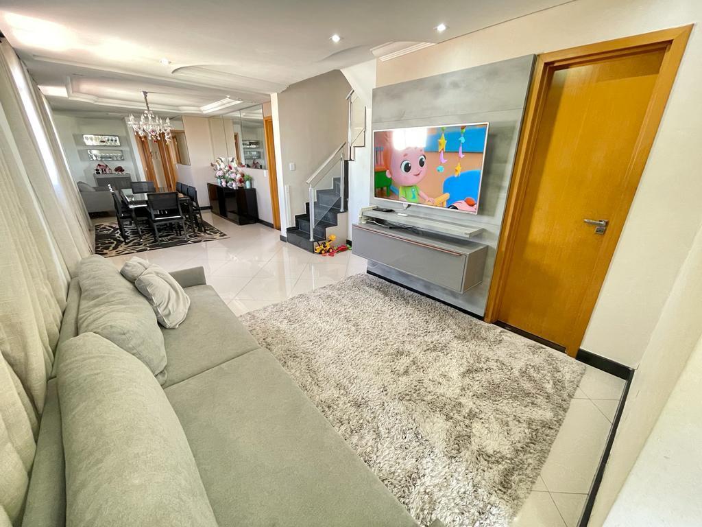 Cobertura, São José, 4 Quartos, 2 Vagas, 2 Suítes