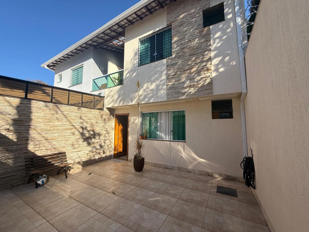 Casa, Planalto, 3 Quartos, 2 Vagas, 1 Suíte