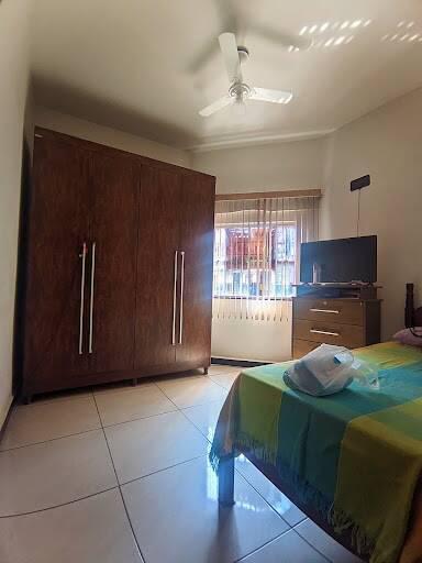 Casa, Surinan, 5 Quartos, 2 Vagas