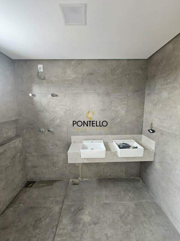 Casa, Santa Maria, 3 Quartos, 2 Vagas, 1 Suíte