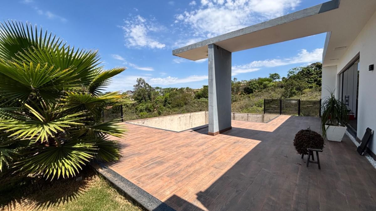 Fazenda, Serra Morena, 3 Quartos, 8 Vagas, 2 Suítes