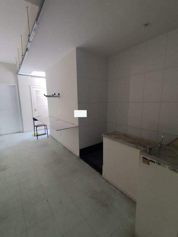 Andar, Centro, 0 Quarto, 0 Vaga