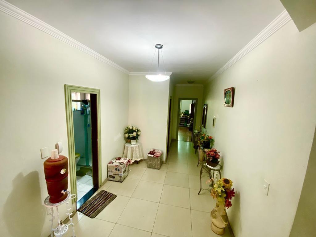 Casa, Arvoredo, 3 Quartos, 4 Vagas, 1 Suíte