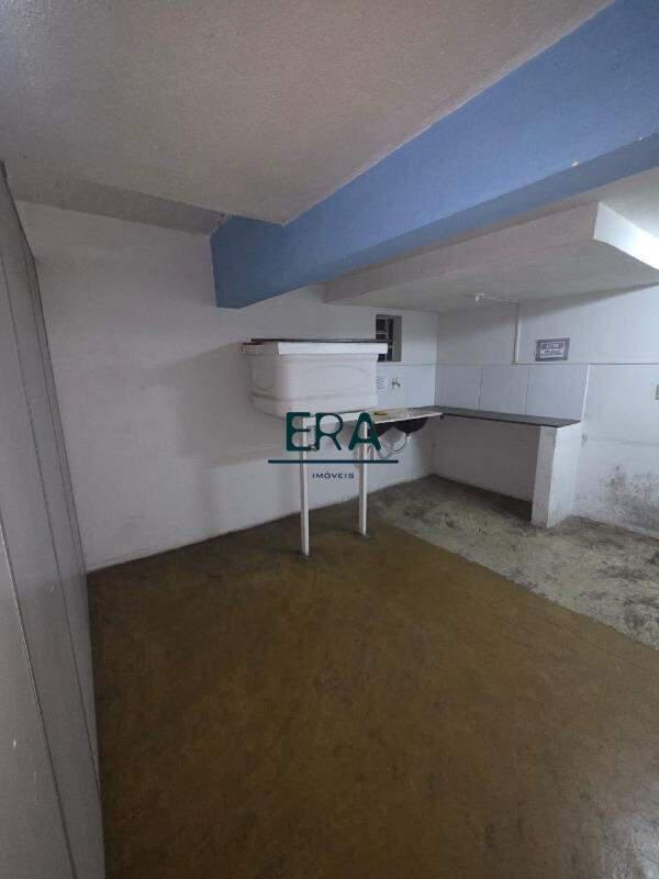 Andar, Centro, 0 Quarto, 0 Vaga