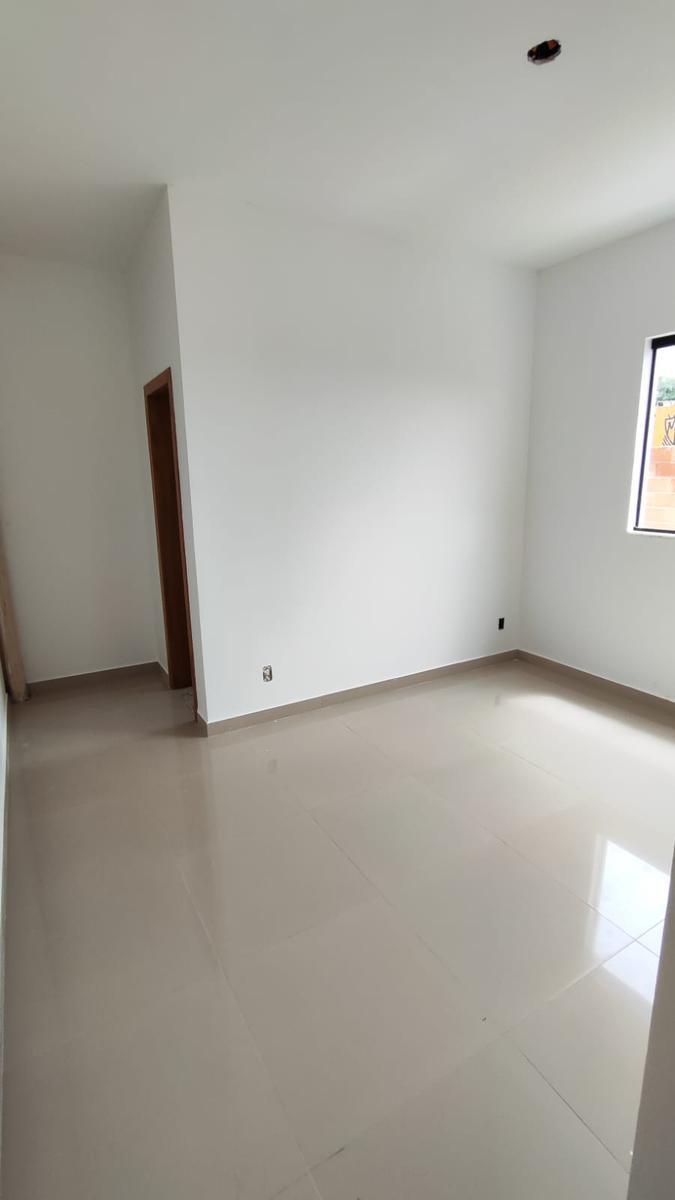 Casa, Vale das Orquídeas, 2 Quartos, 2 Vagas, 1 Suíte