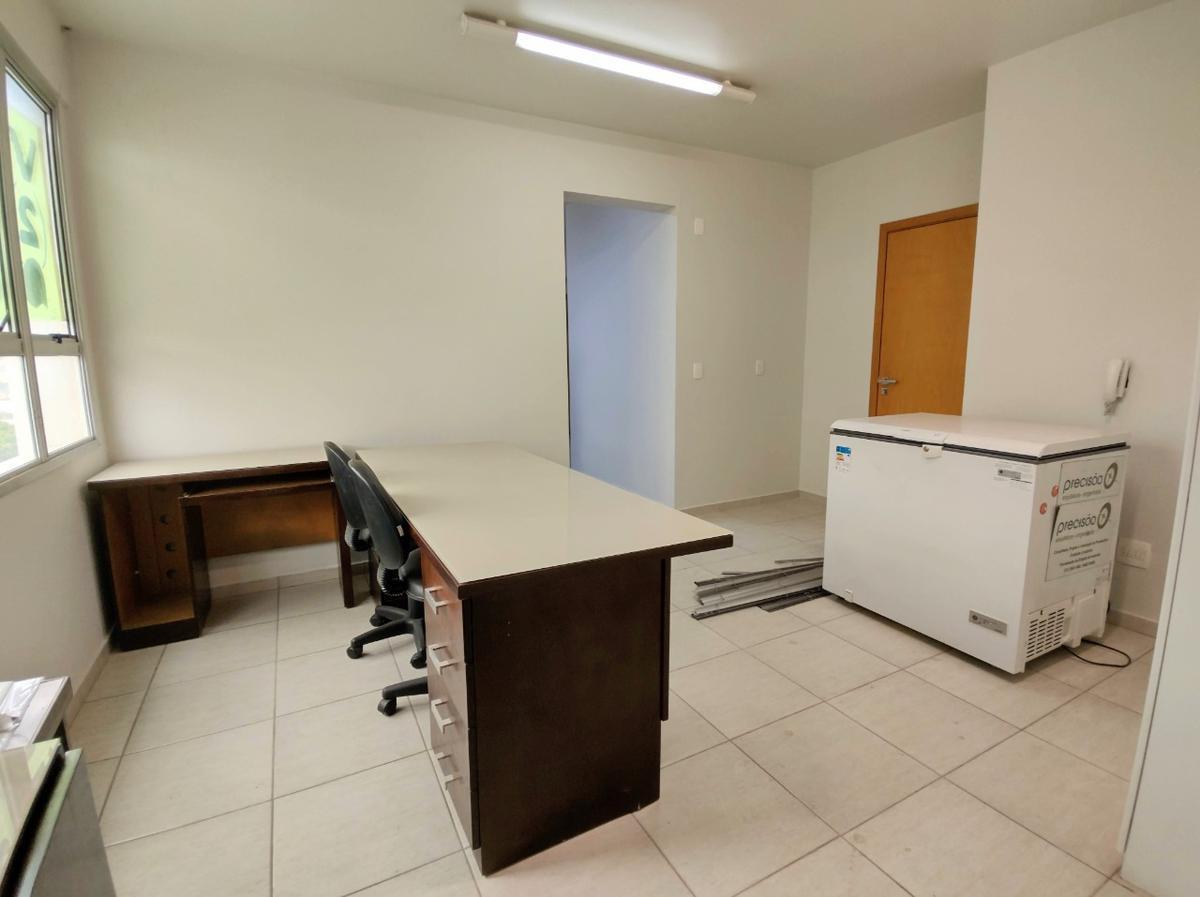 Sala, Cidade Nova, 0 Quarto, 0 Vaga