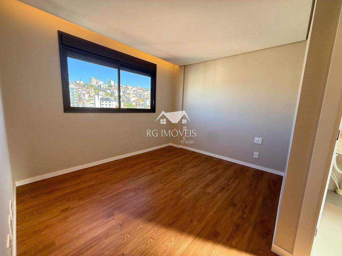 Cobertura, Barreiro, 3 Quartos, 3 Vagas, 1 Suíte