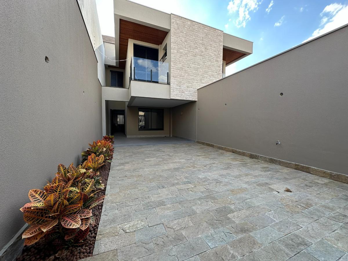 Casa, Jaraguá, 4 Quartos, 4 Vagas, 1 Suíte