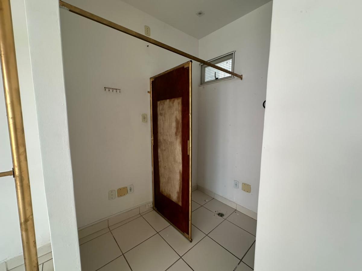 Andar, Centro, 0 Quarto, 0 Vaga