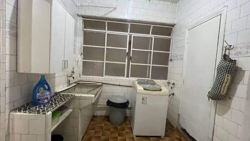 Apartamento, Centro, 4 Quartos, 0 Vaga, 1 Suíte
