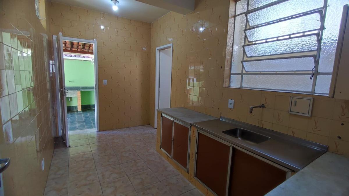 Casa, Liberdade, 6 Quartos, 2 Vagas, 1 Suíte