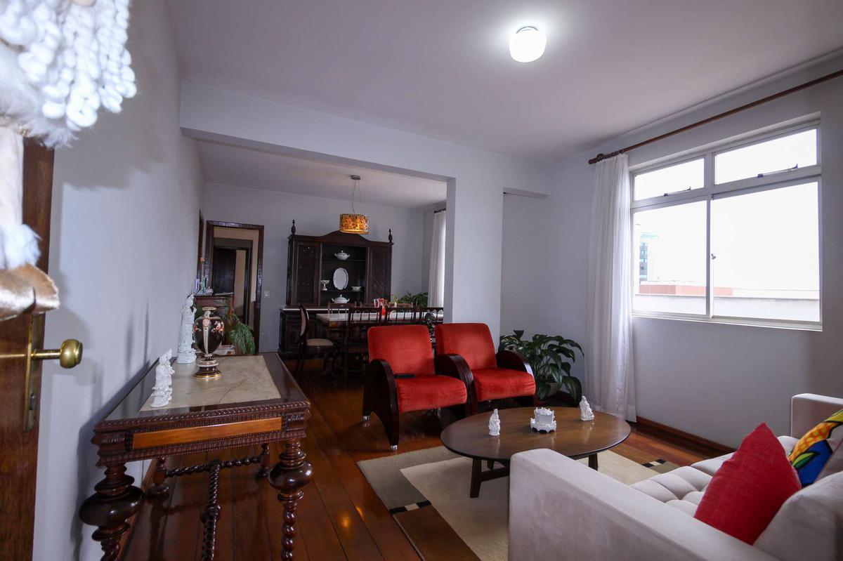 Apartamento, Luxemburgo, 4 Quartos, 2 Vagas, 1 Suíte