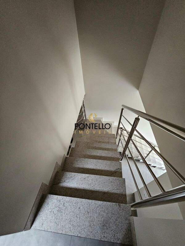 Casa, Santa Maria, 3 Quartos, 2 Vagas, 1 Suíte