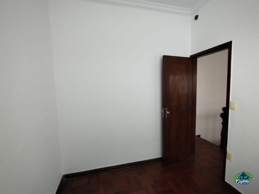 Casa, Concórdia, 4 Quartos, 2 Vagas, 1 Suíte