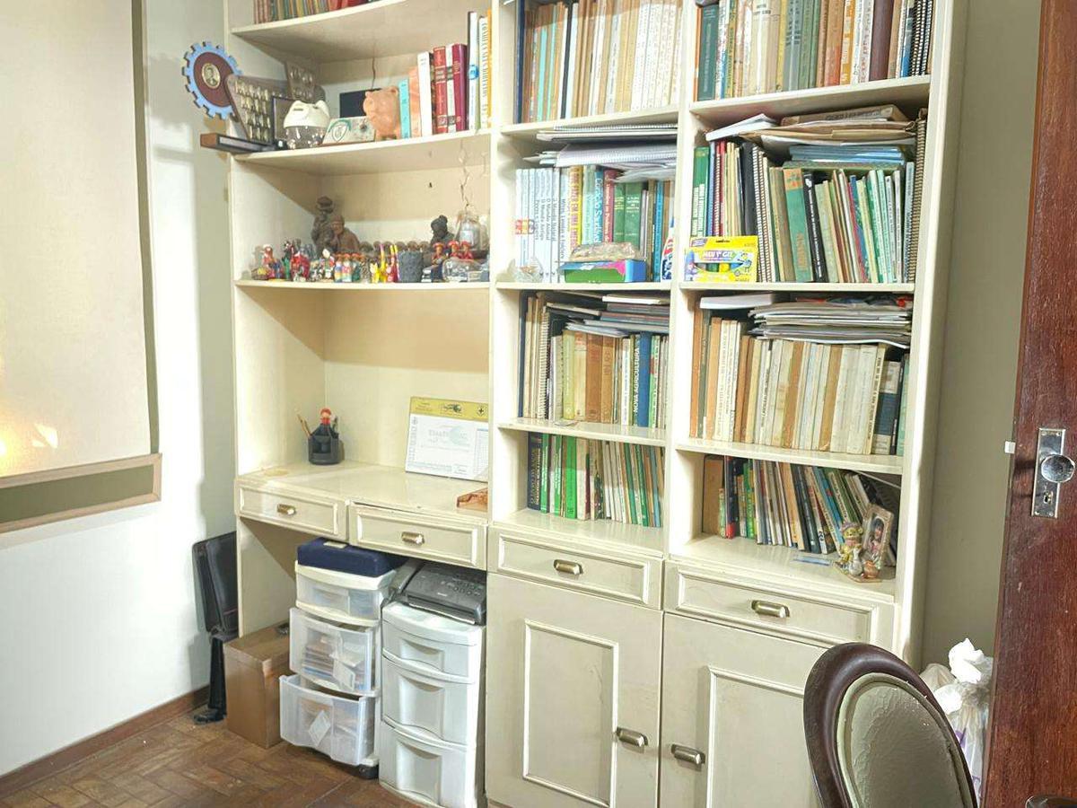 Casa, Cidade Nova, 4 Quartos, 2 Vagas, 1 Suíte