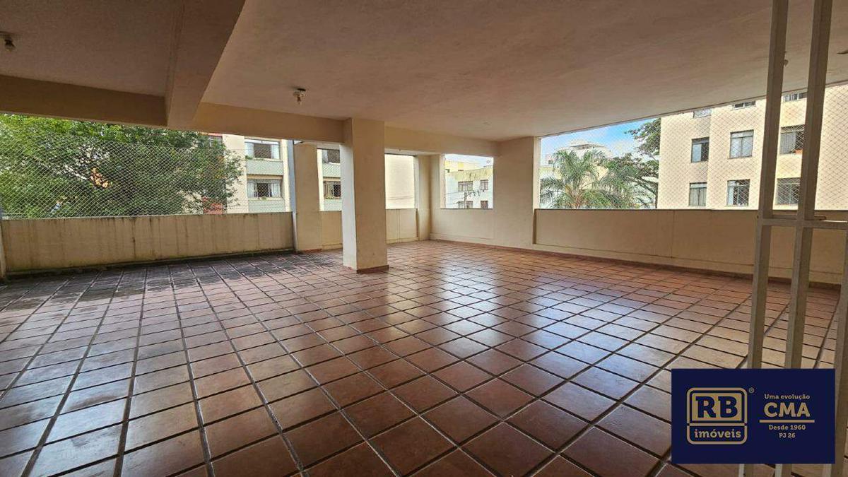 Apartamento, Sagrada Família, 2 Quartos, 1 Vaga