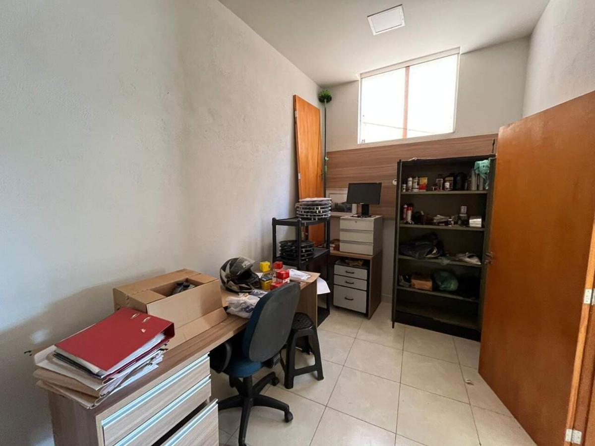 Casa, Estoril, 1 Quarto, 15 Vagas, 1 Suíte