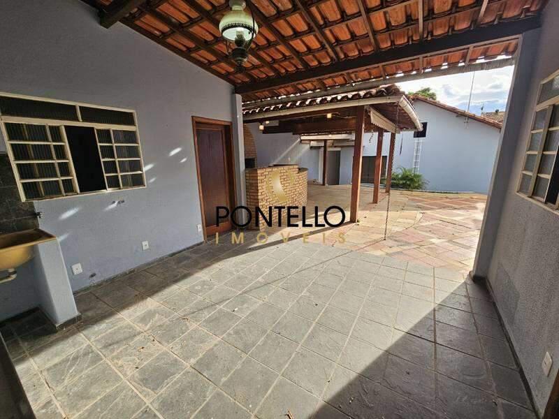 Casa, São Lucas, 3 Quartos, 4 Vagas, 2 Suítes